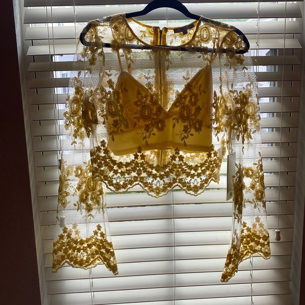 Lace yellow crop top